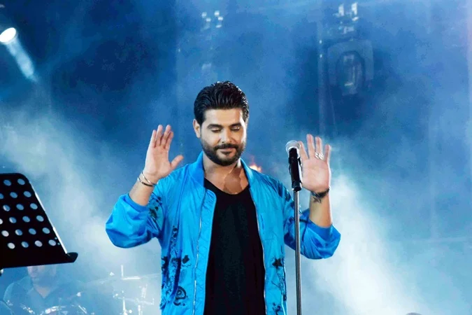 ناصيف زيتون يفاجىء الجميع