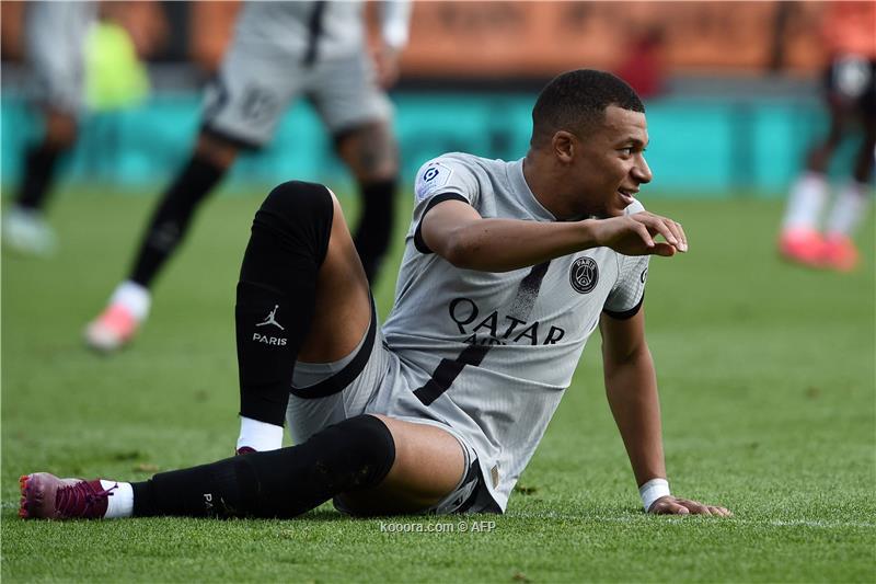 كي لا يلدغ مرتين .. ريال مدريد يلزم مبابي بشرط إجباري