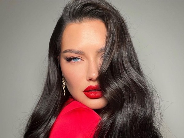 شفاه اللاتيكس أحدث صيحات الحمرة لشفتيك