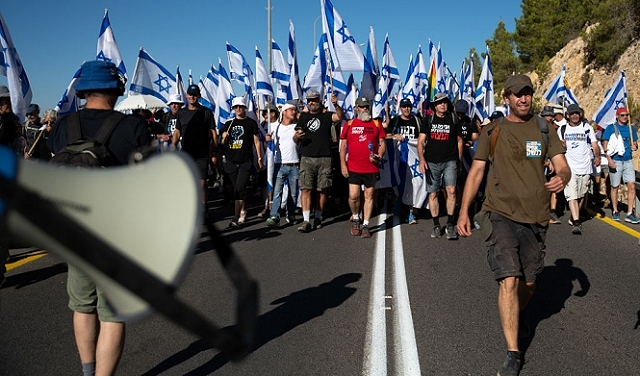 محللون إسرائيليون: 25% من الطيارين الحربيين لم يتدربوا منذ شهرين