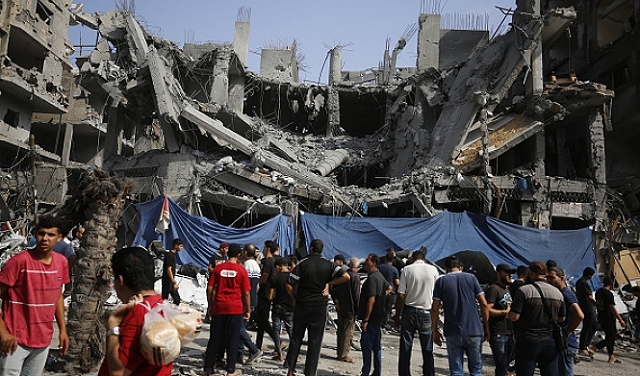 الحرب على غزة: شهداء بقصف مكثف واشتباكات في عدة محاور