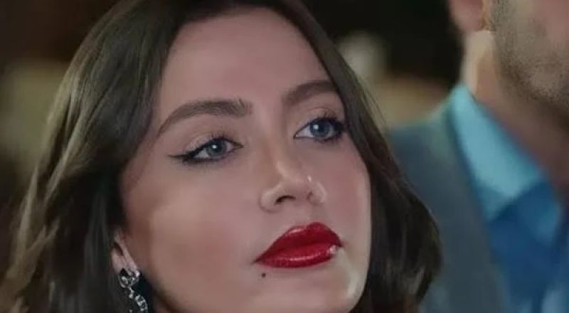 فنانة شهيرة ترفض العُري.. وترضى بالقبلات