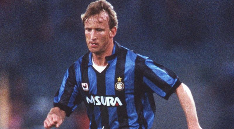 وفاة ظهير منتخب ألمانيا الأسطوري وبطل العالم 1990