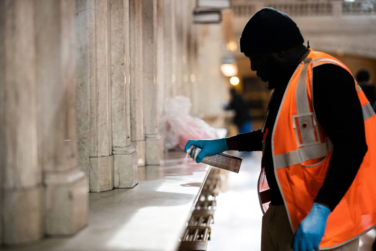 هل تهدد منتجات العناية الشخصية صحة الدماغ؟