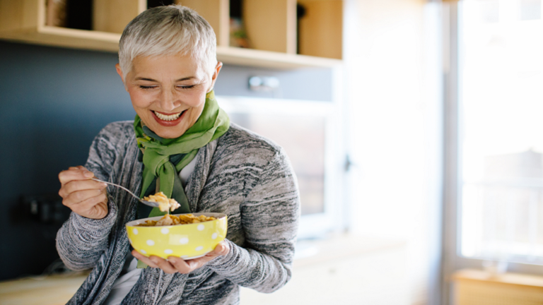 وجبة فطور لذيذة تمنع النعاس و12 نوعا من السرطان