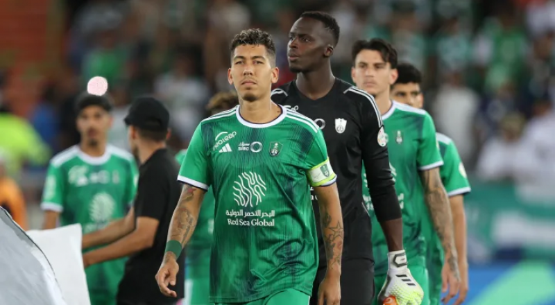 فيرمينو يغلق باب العودة للبرازيل