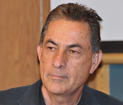 جدعون ليفي: اتفاق مع حماس هو الذي سيمنع حربًا في الشمال