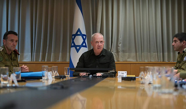 غالانت يصرّح: لا تتمّ صفقة تبادل جديدة إلا بانسحاب قوات الجيش من محور فيلادلفيا في قطاع غزّة