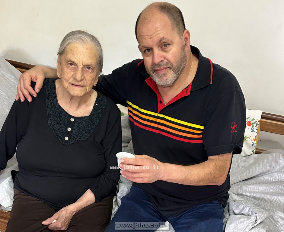 أيام زمان- ام كامل (الخورية) مريم شاهين عبد تتحسر على أيام زمان والجيرة الحقيقية