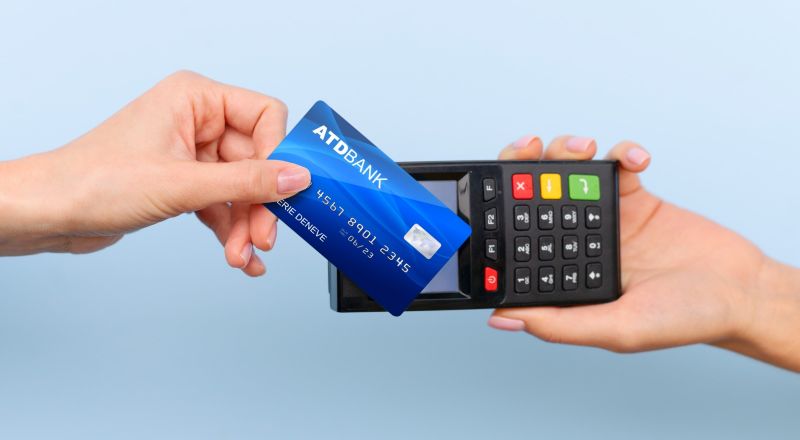 زيادة حادة في إنفاق الإسرائيليين عبر بطاقات الائتمان خلال سبتمبر