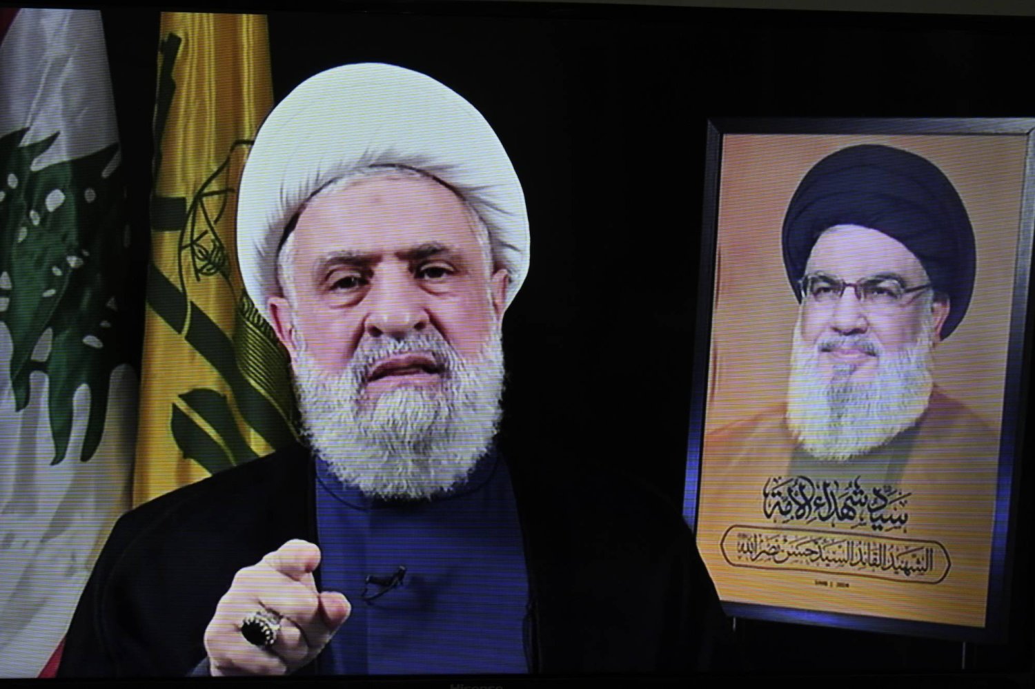 قاسم يبدي استعداد «حزب الله» لوقف إطلاق النار بـ«شروط مناسبة»: لا نقاتل نيابة عن أحد