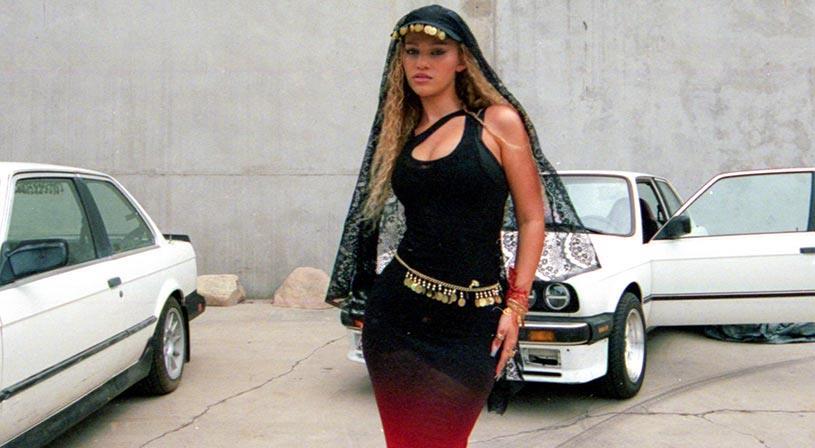 النجمة اليانا تطرح كليب يا بن الإيه وتُواصل جولتها بنجاح