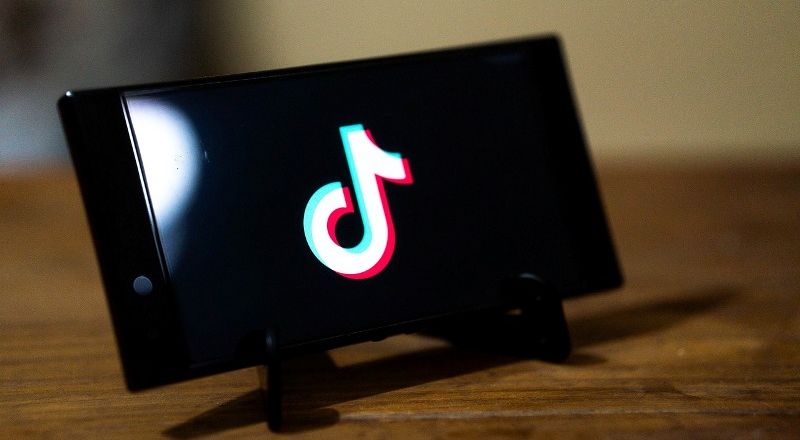TikTok يحظر استخدام فلاتر التجميل للمراهقين