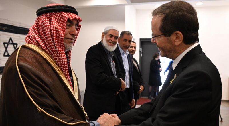 هرتسوغ في لقاء مع أئمة: الجريمة في المجتمع العربي تحدٍ وطني من الدرجة الأولى