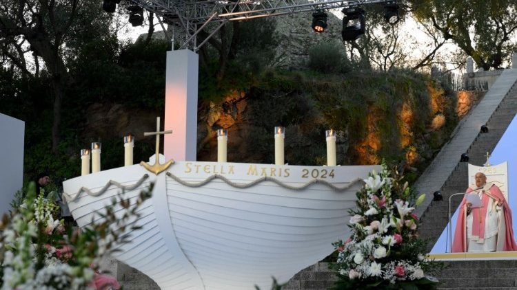 البابا فرنسيس: في كل زمن وفي كل محنة، المسيح هو مصدر فرحنا!