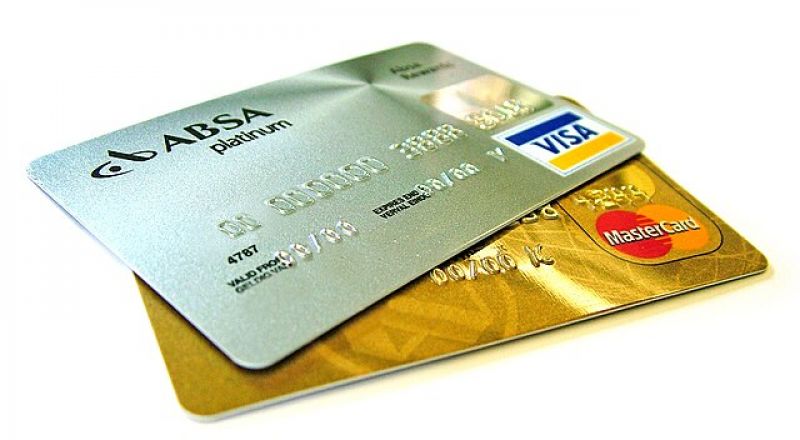 تقرير: أكثر من نصف الإسرائيليين يتخلون عن احتياجات أساسية وسط الأزمة الاقتصادية