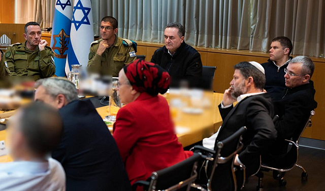 كاتس يصدر توجيهاته للجيش بإعداد خطة لفتح الهجرة الطوعية من قطاع غزة