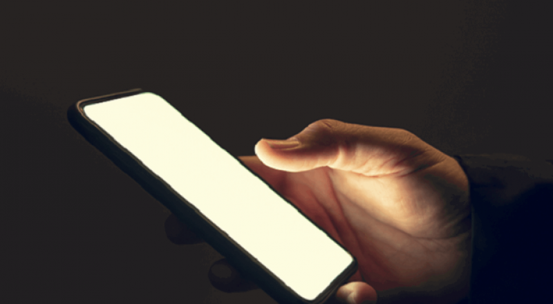 10 خطوات هامة.. كيف تستخدم هاتفك الذكي بشكل صحي؟