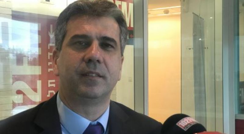 الوزير إيلي كوهين يكشف شروط اسرائيل مقابل انسحاب جيشها من محور فيلادلفيا