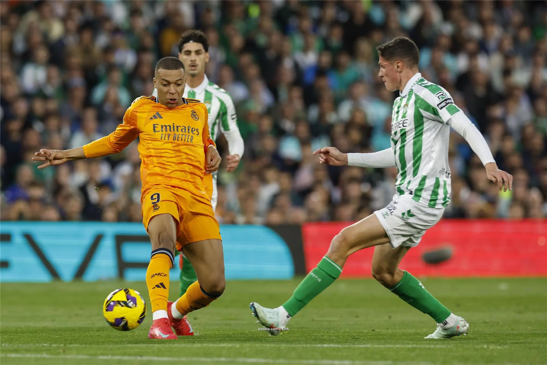 ريال مدريد يسقط في عرين بيتيس