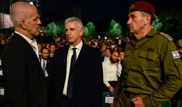 تحليلات: المواجهة بين نتنياهو وبار تقرّب إسرائيل لنوع من الحرب الأهلية