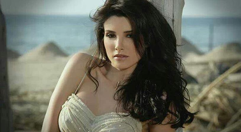 صوفيا مريخ تُسجّل عودةً قويّة بأغنية وكليب