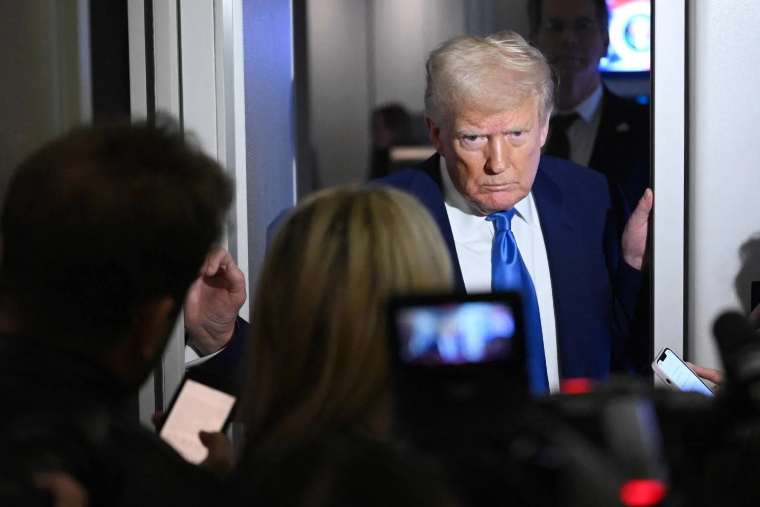 ترمب معقبا على حال الأسواق: في بعض الأحيان يتعين عليك تناول العلاج