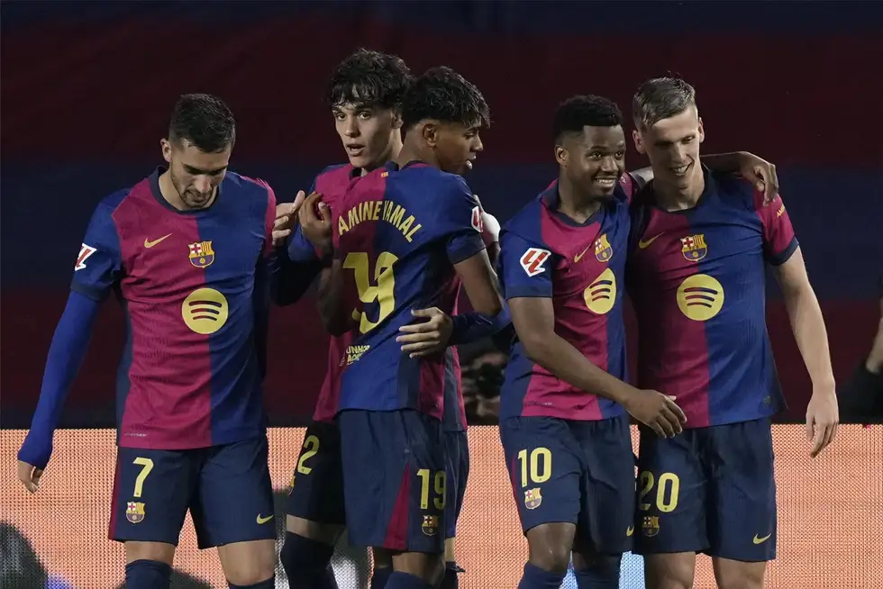 برشلونة يضع مبلغا ضخما في طريق انتقال نجمه لمانشستر سيتي