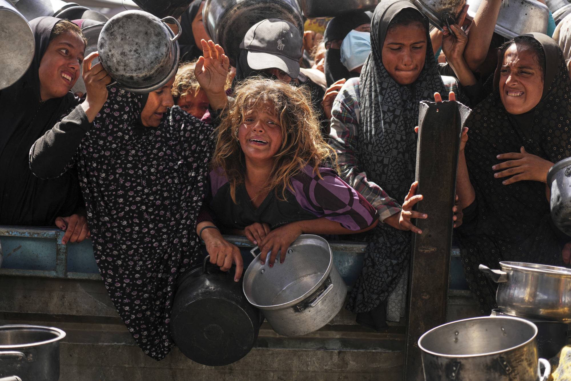 طبيب بريطاني في غزة: القطاع أصبح «مسلخاً بشرياً»