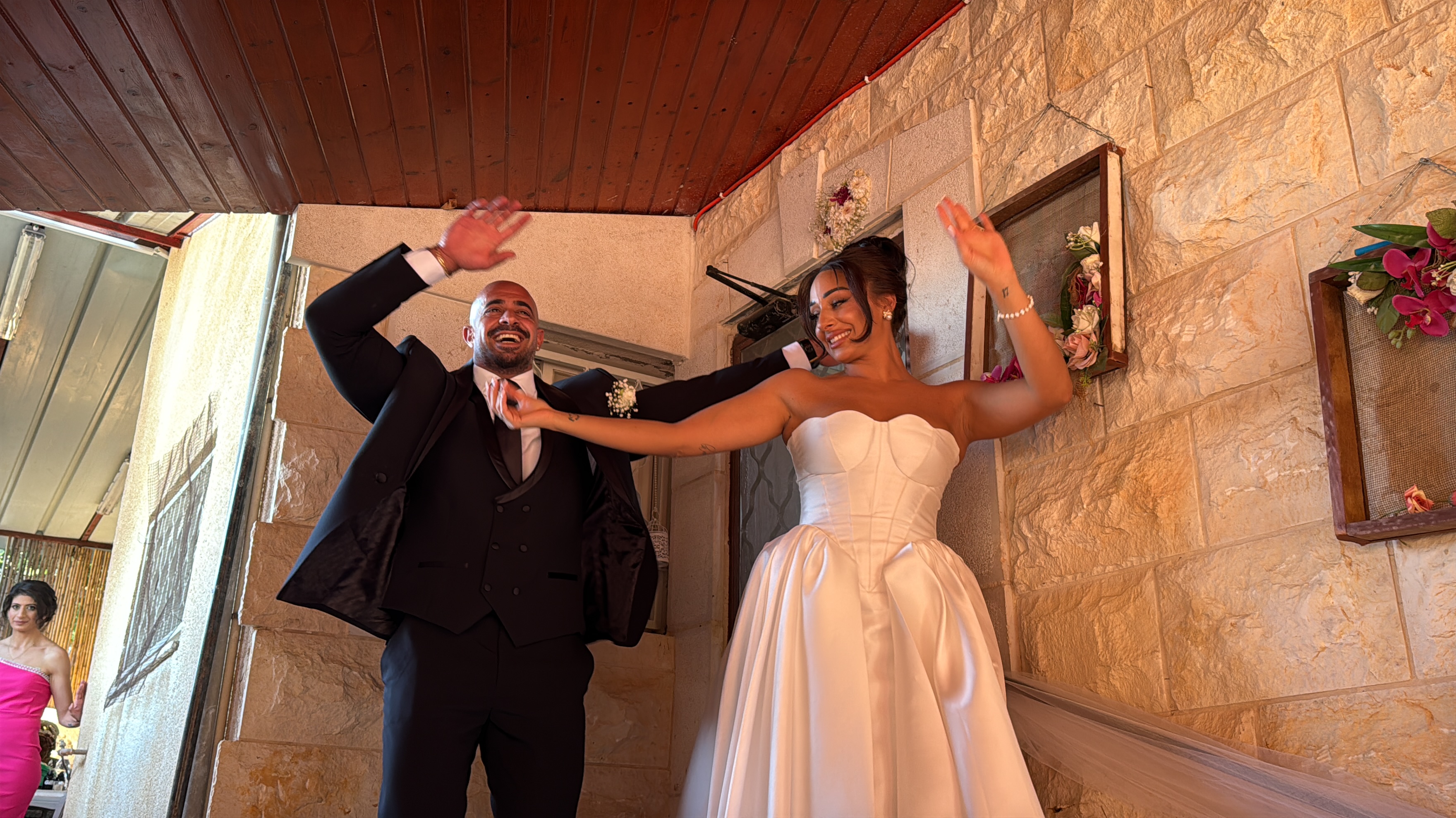 اكليل مبارك, العروسين نزار وسِما الى عش الزوجية السعيد بمحبة الله