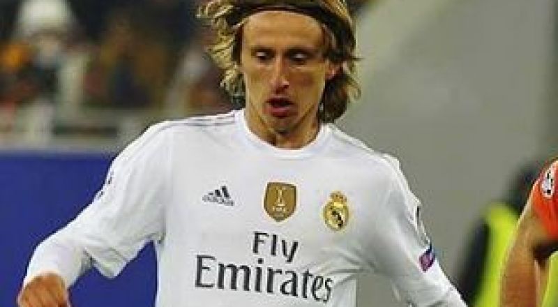 مودريتش يرفض العروض المالية السعودية والأمريكية ويختار محطته القادمة