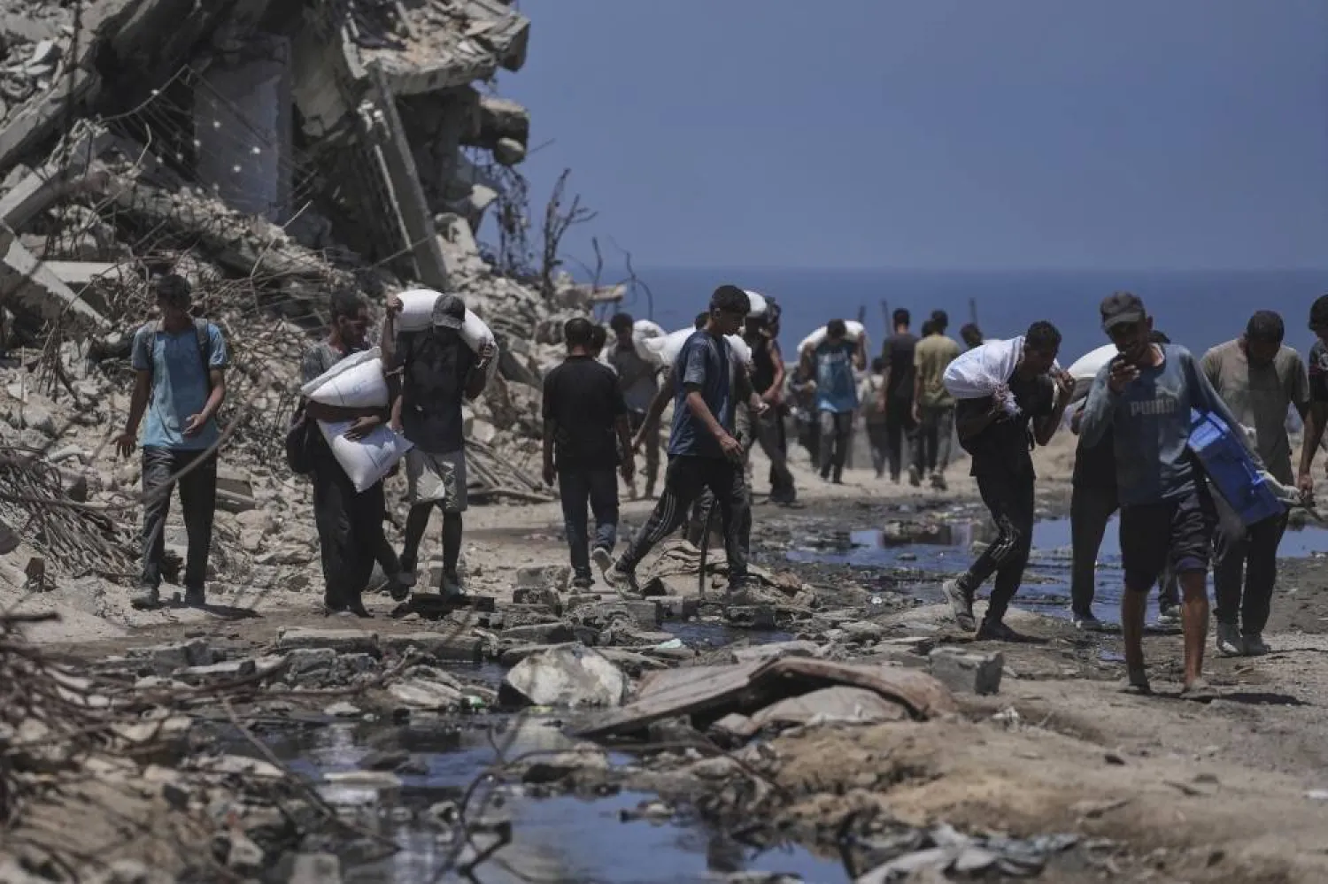 انفراجة محتملة في غزة: رد ايجابي من حماس على مقترح وقف اطلاق النار