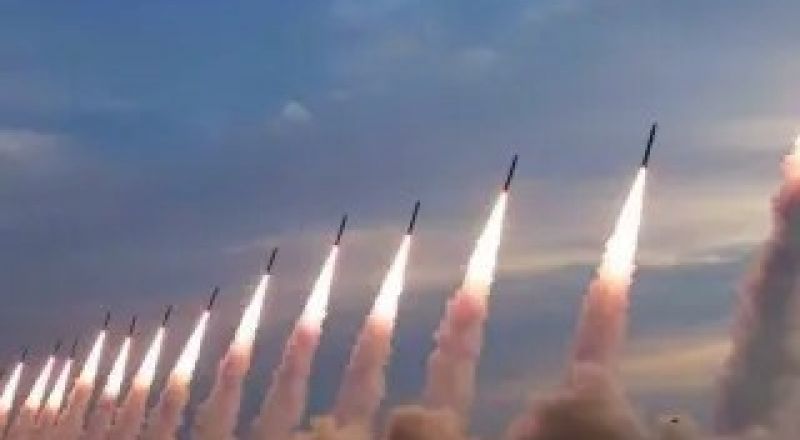 إيران تهدد إسرائيل: سنستخدم صواريخ جديدة في حال تعرضنا لهجوم