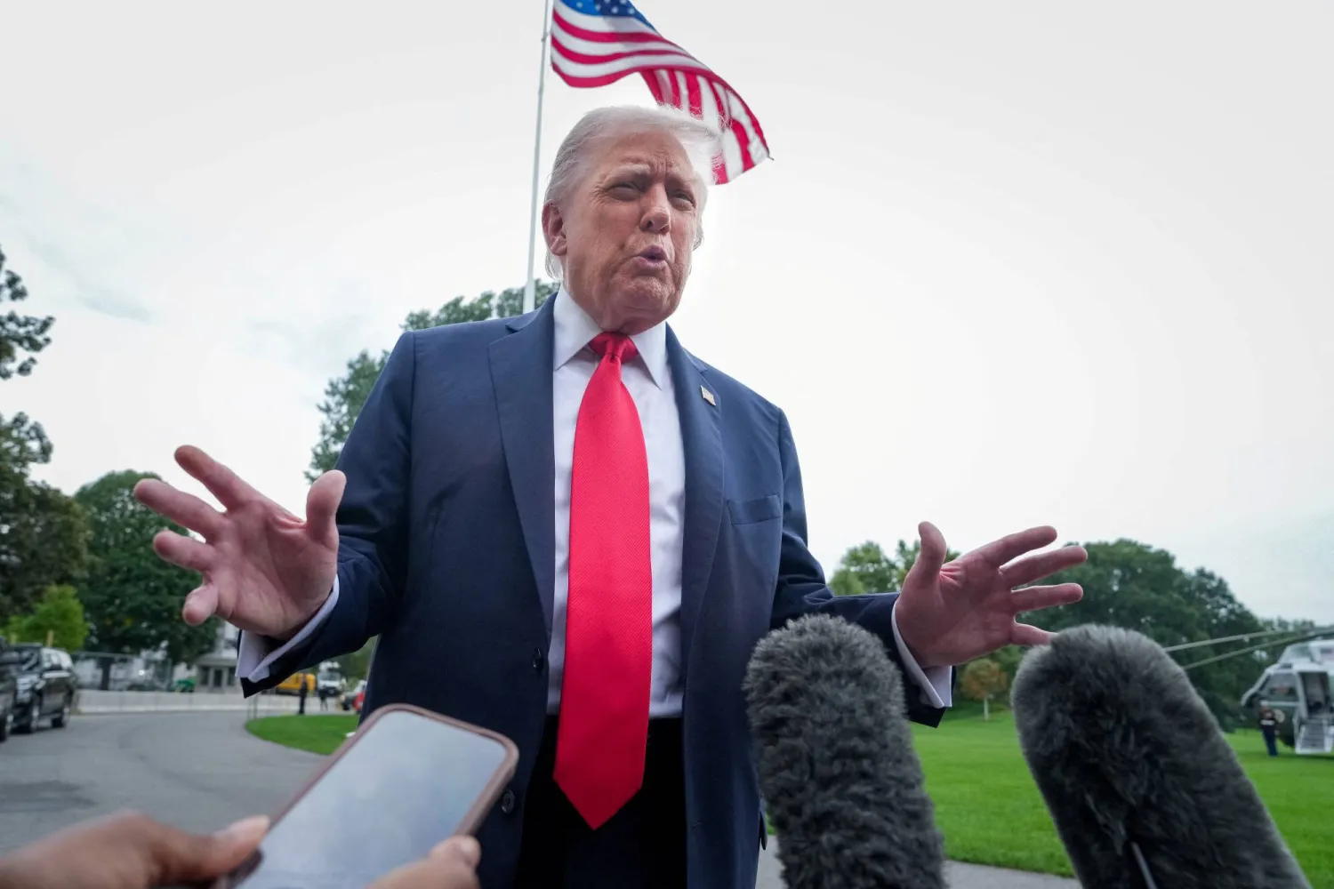 ترمب يدافع عن الاجتياح البري الإسرائيلي لغزة