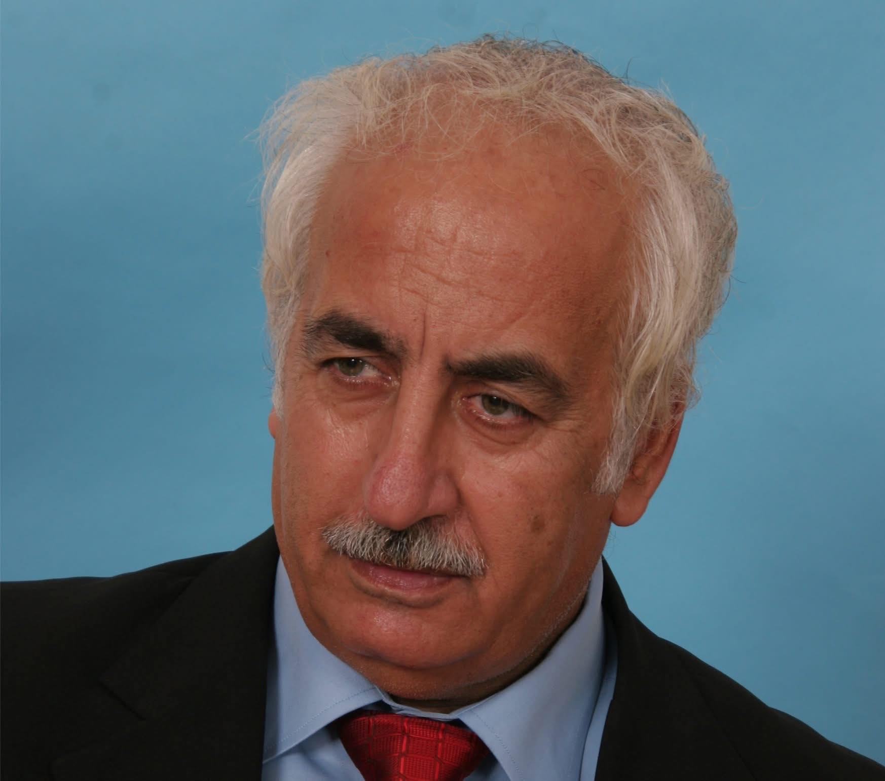 غرّدْ أيُّها ٱلعندليبُ وٱصدحْ ! بقلم: يوسف ناصر