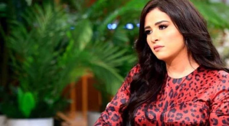 ياسمين عبد العزيز تواجه حملات التشويه الإلكتروني