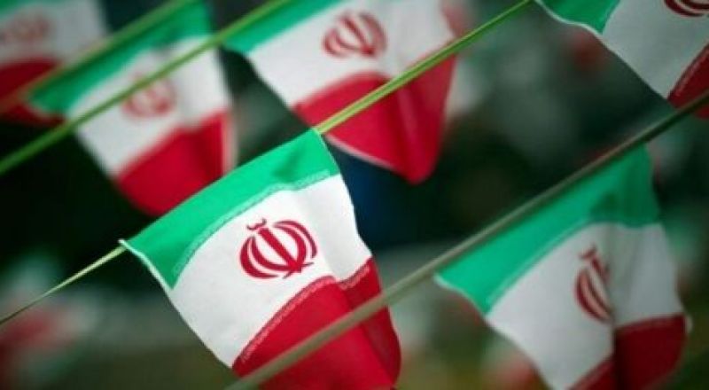 إيران تؤكد وجود محادثات مع الولايات المتحدة لتجنب أي هجوم وتكشف عن مساعٍ دبلوماسية