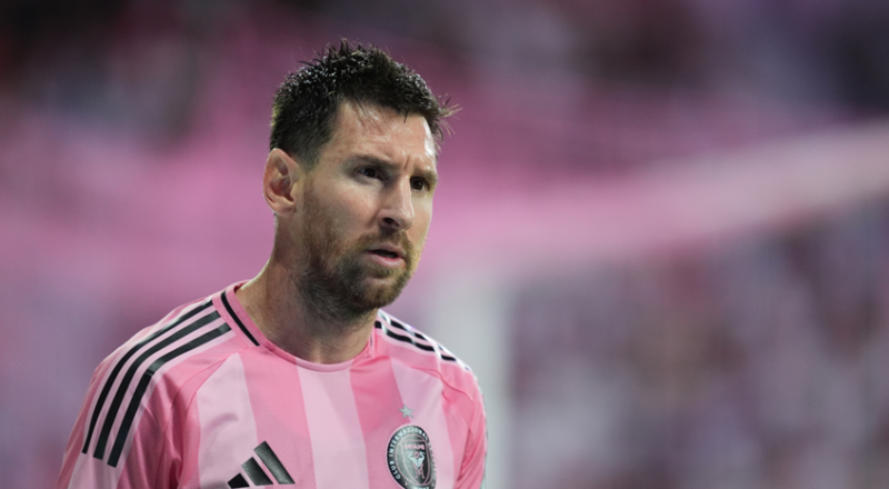 ميسي يواجه دعوى قضائية بتهمة الاحتيال وخرق عقد بملايين الدولارات