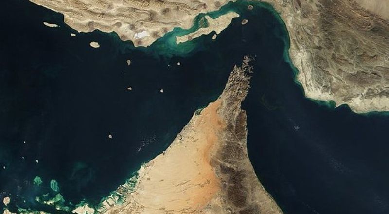 كيف حوّلت إيران مضيق هرمز إلى ورقة ضغط تهدد الاقتصاد العالمي؟